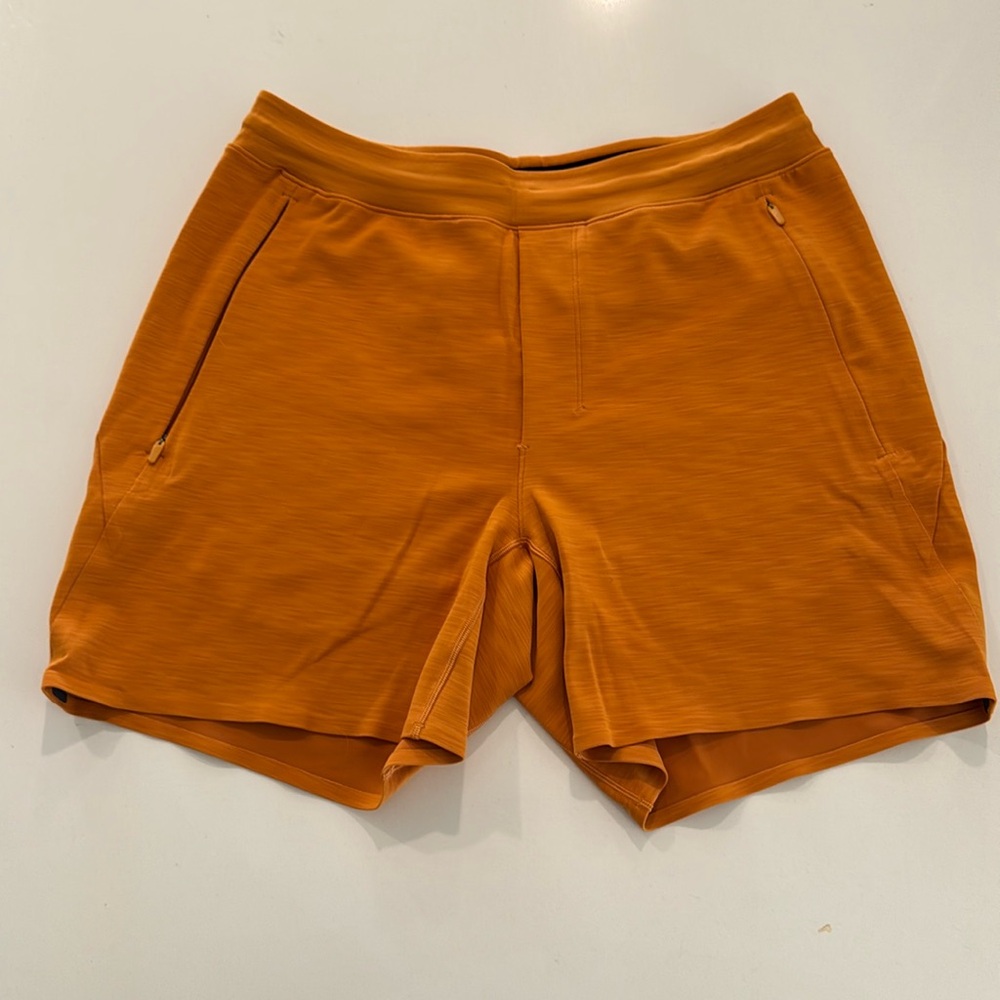Like new lululemon Balancer Short 6”